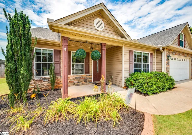 Homes for sale in Boiling Springs, SC | 837 Dove Creek Ct, Boiling Springs, SC 29316 | MLS# 1596996