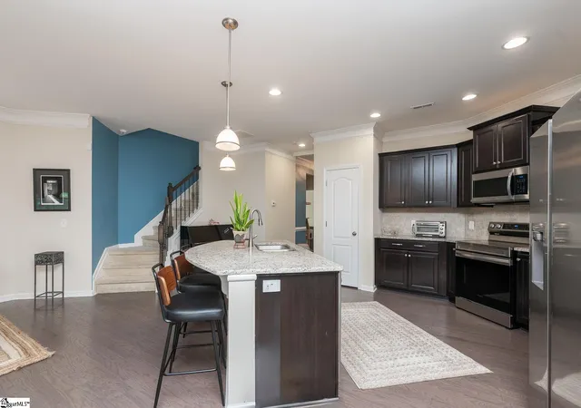 Photo 4 of Townhouse for sale at 800 Applyby Dr, Simpsonville, SC 29681 | MLS# 1597742 | Listing updated on 2026-10-01