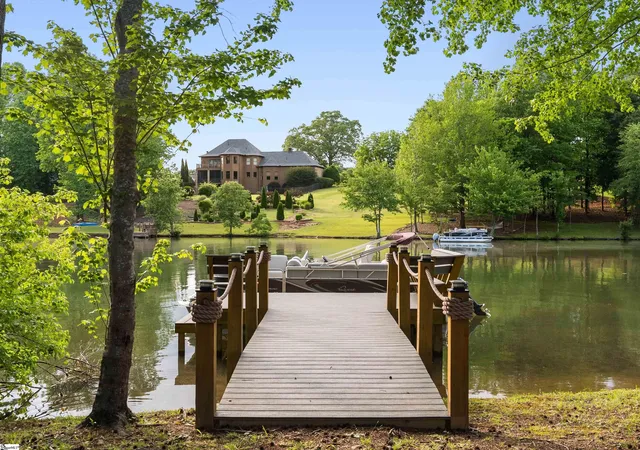 Photo 3 of Sale Pending at 1 Rawlins Ct, Greer, SC 29651 | MLS# 1591194 | Listing updated on 2026-10-05