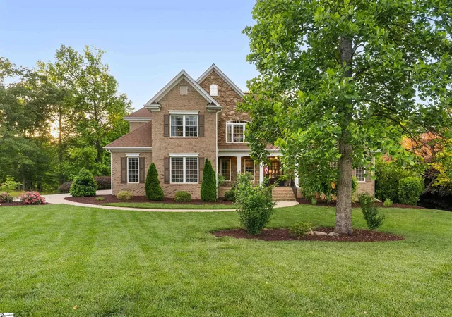 Photo 4 of Sale Pending at 1 Rawlins Ct, Greer, SC 29651 | MLS# 1591194 | Listing updated on 2026-10-05