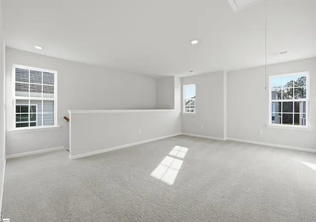 Photo 3 of Single family home for sale at 402 Rivergarden Dr, Travelers Rest, SC 29690 | MLS# 1599992 | Listing updated on 2026-09-17