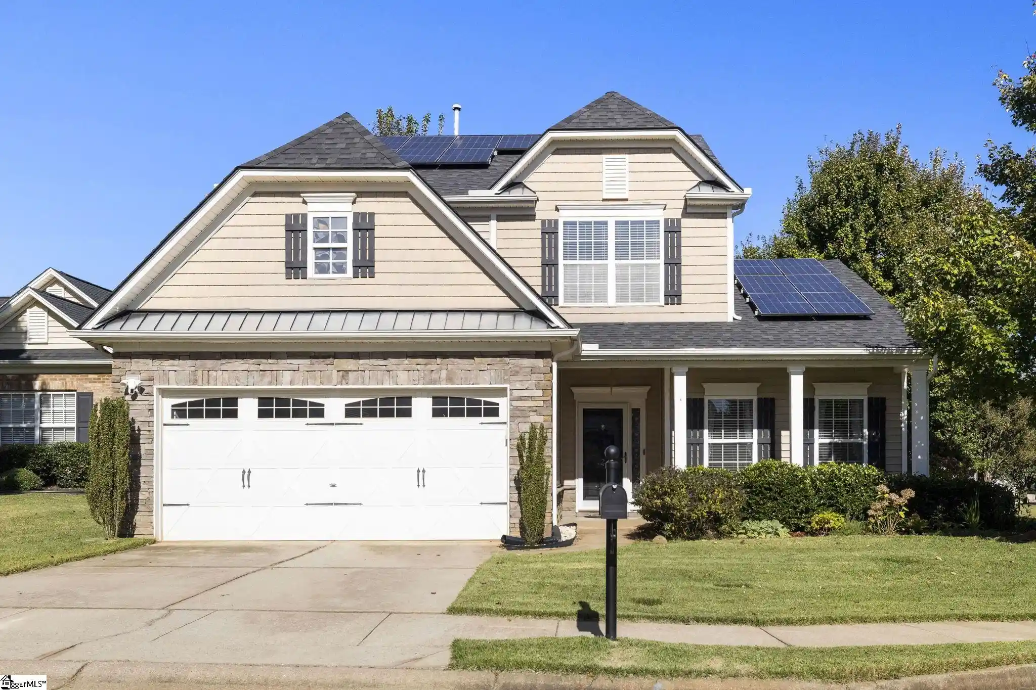 Photo 1 of Single family home for sale at 2 Hartline Ct, Greenville, SC 29605 | MLS# 1607362 | Listing updated on 2026-10-22