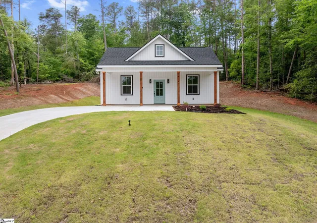Homes for sale in Westminster, SC | 416 Holden Dr, Westminster, SC 29693 | MLS# 1568939