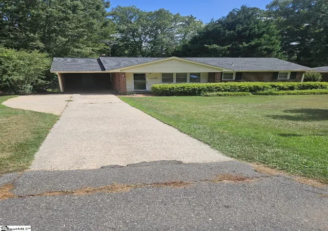 Photo 1 of Single family home for sale at 513 W Fredericks St, Anderson, SC 29625 | MLS# 1600465 | Listing updated on 2026-08-25