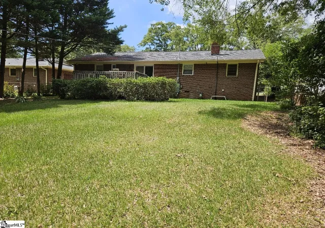 Photo 2 of Single family home for sale at 513 W Fredericks St, Anderson, SC 29625 | MLS# 1600465 | Listing updated on 2026-08-25