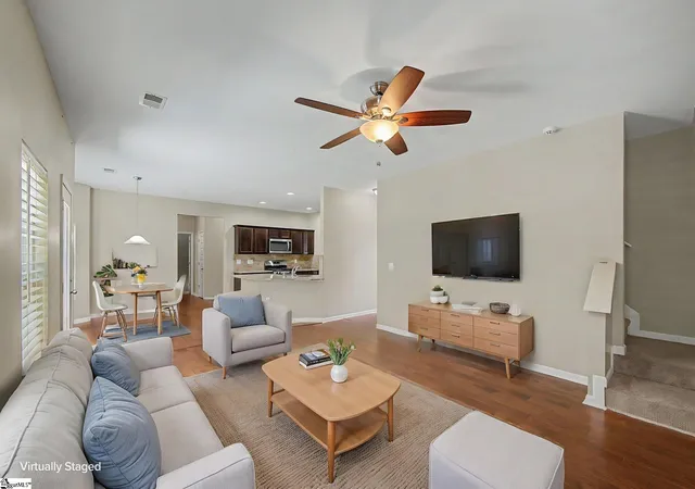 Photo 3 of Single family home for sale at 120 Winespring Pl, Simpsonville, SC 29681 | MLS# 1601793 | Listing updated on 2026-09-30