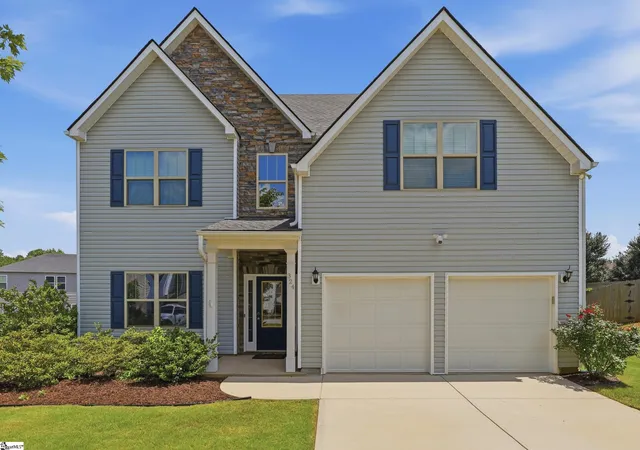 Photo 1 of Single family home for sale at 324 Lost Lake Dr, Simpsonville, SC 29681 | MLS# 1595790 | Listing updated on 2026-09-01