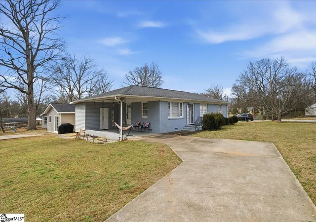 Photo 2 of Single family home for sale at 22 Ray St, Greenville, SC 29611 | MLS# 1596969 | Listing updated on 2026-08-19