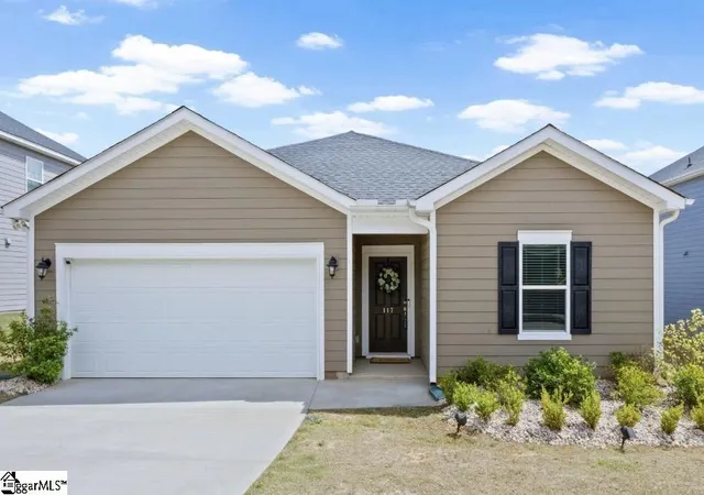 Photo 1 of Single family home for sale at 117 Hazelcroft Dr, Fountain Inn, SC 29644 | MLS# 1583978 | Listing updated on 2026-09-07