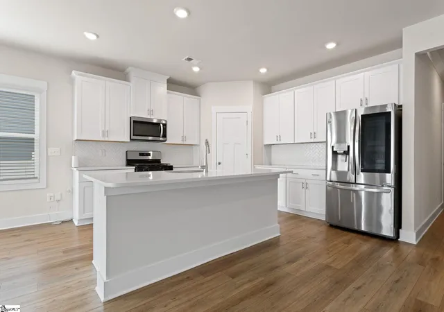 Photo 4 of Single family home for sale at 117 Hazelcroft Dr, Fountain Inn, SC 29644 | MLS# 1583978 | Listing updated on 2026-09-07