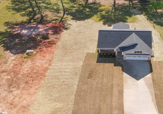 Photo 19 of Single family home for sale at 220 Water Mill Rd, Cowpens, SC 29330 | MLS# 1597144 | Listing updated on 2026-07-09
