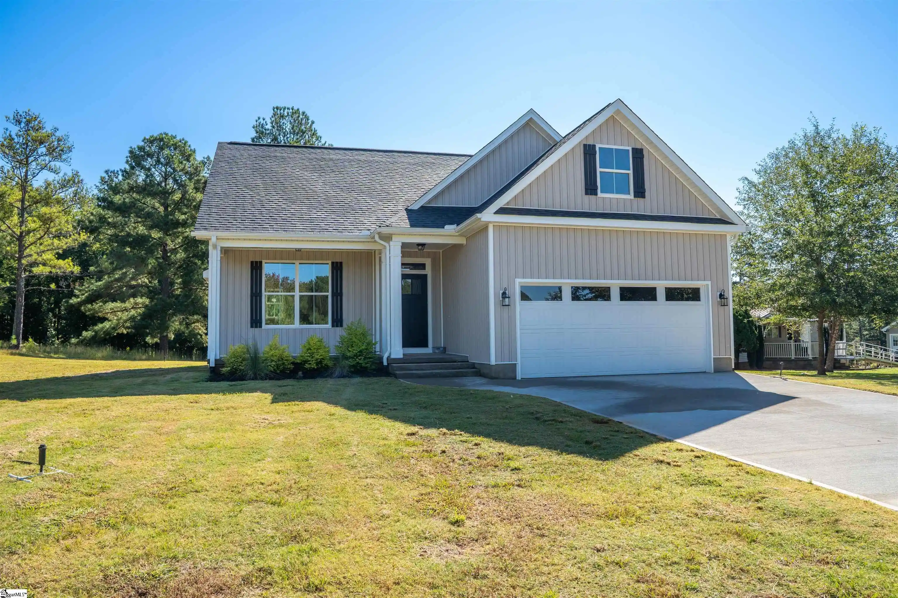 Single family home for sale at 220 Water Mill Rd, Cowpens, SC 29330 | MLS# 1597144