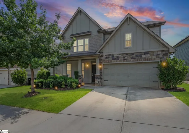 Photo 2 of Single family home for sale at 515 Bellgreen Ave, Simpsonville, SC 29680 | MLS# 1597993 | Listing updated on 2026-09-10