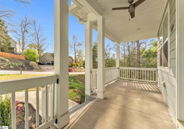 Photo 3 of Single family home for sale at 17 Beechridge Wy, Greenville, SC 29607 | MLS# 1587698 | Listing updated on 2026-09-14