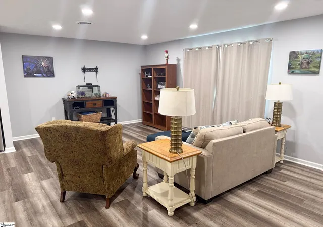 Photo 3 of Single family home for sale at 204 Idlewild Ave, Greenville, SC 29605 | MLS# 1595513 | Listing updated on 2026-07-14