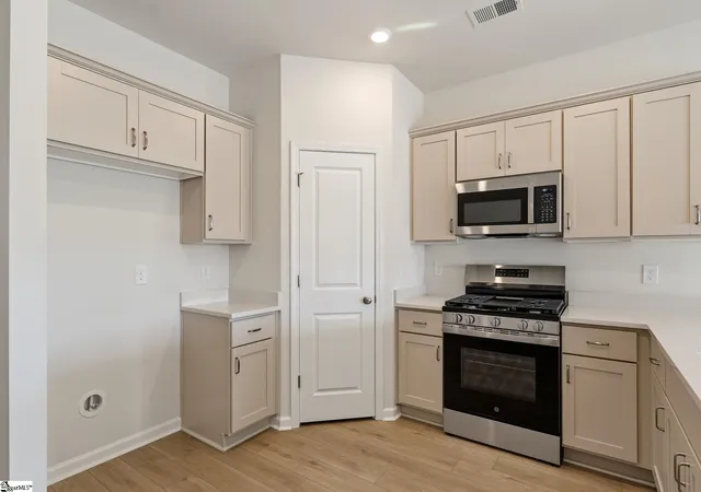 Photo 3 of Single family home for sale at 2332 Mill Loop #Lot 58, Spartanburg, SC 29301 | MLS# 1581853 | Listing updated on 2026-08-10