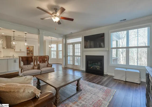 Photo 3 of Single family home for sale at 160 Scotts Bluff Dr, Simpsonville, SC 29681 | MLS# 1597942 | Listing updated on 2026-08-27