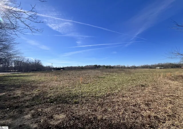 Homes for sale in Pelzer, SC | 9901 Augusta Rd, Pelzer, SC 29669 | MLS# 1580084