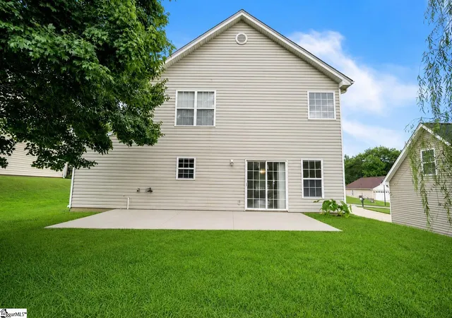 Photo 15 of Single family home for sale at 100 Maximus Dr, Greer, SC 29651 | MLS# 1601848 | Listing updated on 2026-09-10