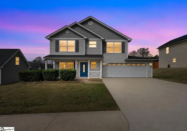 Photo 2 of Single family home for sale at 100 Maximus Dr, Greer, SC 29651 | MLS# 1601848 | Listing updated on 2026-09-10