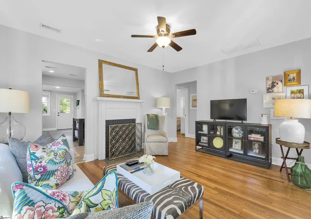 Photo 3 of Single family home for sale at 115 Brookdale Ave, Greenville, SC 29607 | MLS# 1593852 | Listing updated on 2026-07-09