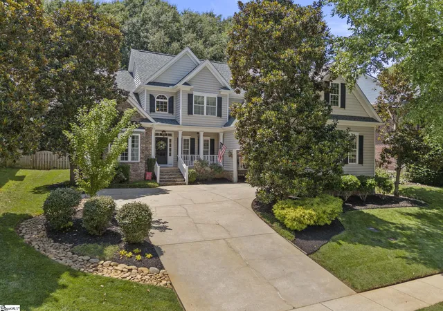 Photo 3 of Single family home for sale at 410 Kilgore Farms Cir, Simpsonville, SC 29681 | MLS# 1596945 | Listing updated on 2026-10-14