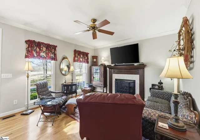 Photo 4 of Single family home for sale at 390 Blakely Ave, Piedmont, SC 29673 | MLS# 1589801 | Listing updated on 2026-08-27