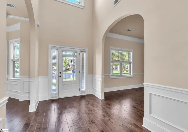 Photo 2 of Single family home for sale at 416 Sunnybrook Ln, Greer, SC 29650 | MLS# 1601719 | Listing updated on 2026-09-06