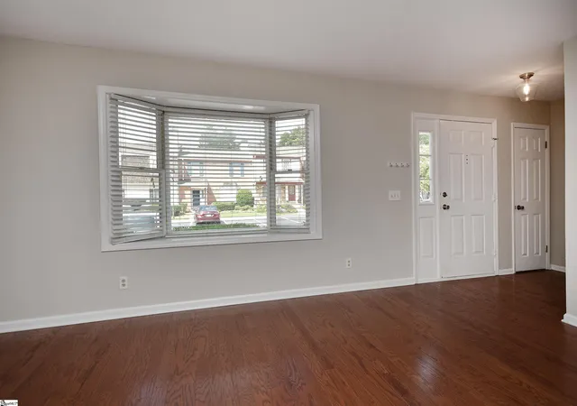 Photo 3 of Townhouse for sale at 97 Jamestowne Wy #Unit 73, Taylors, SC 29687 | MLS# 1600066 | Listing updated on 2026-08-28