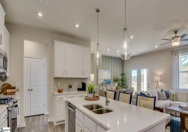 Photo 3 of Single family home for sale at 309 Thurgood Dr Ext, Greenville, SC 29607 | MLS# 1596223 | Listing updated on 2026-09-17