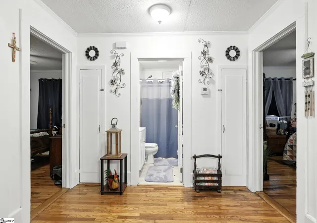 Photo 4 of Single family home for sale at 303 Poplar St, Gaffney, SC 29341 | MLS# 1598125 | Listing updated on 2026-08-26