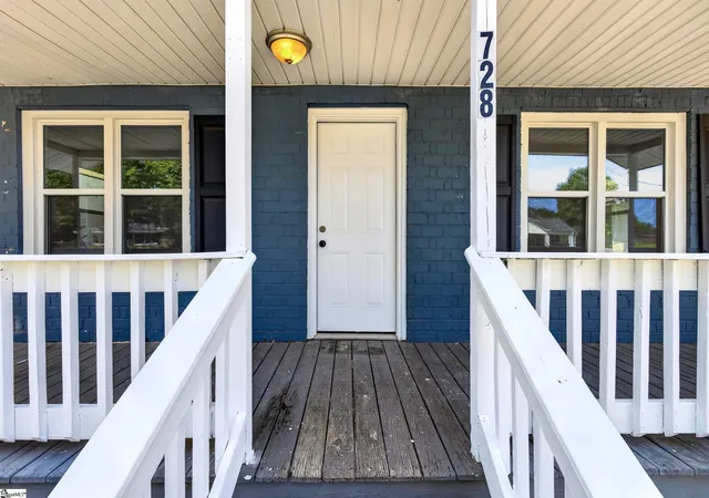 Photo 3 of Single family home for sale at 728 S Liberty St, Spartanburg, SC 29306 | MLS# 1600936 | Listing updated on 2026-09-04