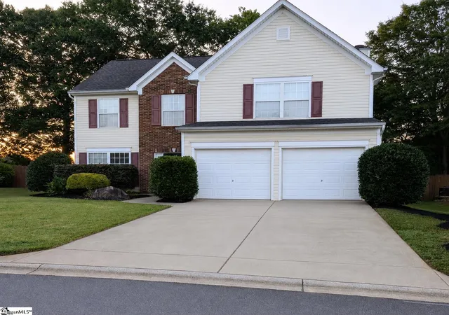 Photo 4 of Single family home for sale at 807 Terrace Creek Dr, Duncan, SC 29334 | MLS# 1598097 | Listing updated on 2026-08-23