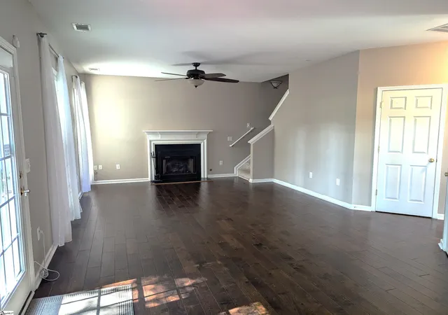 Photo 5 of Single family home for sale at 807 Terrace Creek Dr, Duncan, SC 29334 | MLS# 1598097 | Listing updated on 2026-08-23