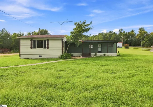 Photo 1 of Manufactured home for sale at 180 Hall Rd, Gaffney, SC 29340 | MLS# 1601905 | Listing updated on 2026-08-31