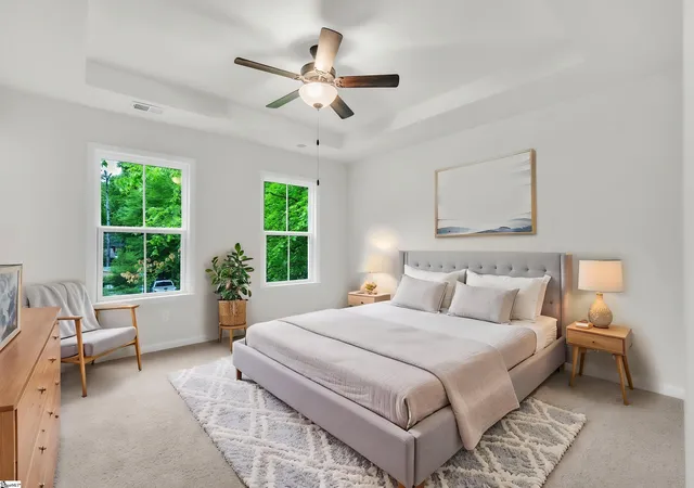 Photo 3 of Single family home for sale at 302 Satterfield Dr, Greenville, SC 29611 | MLS# 1592927 | Listing updated on 2026-09-15