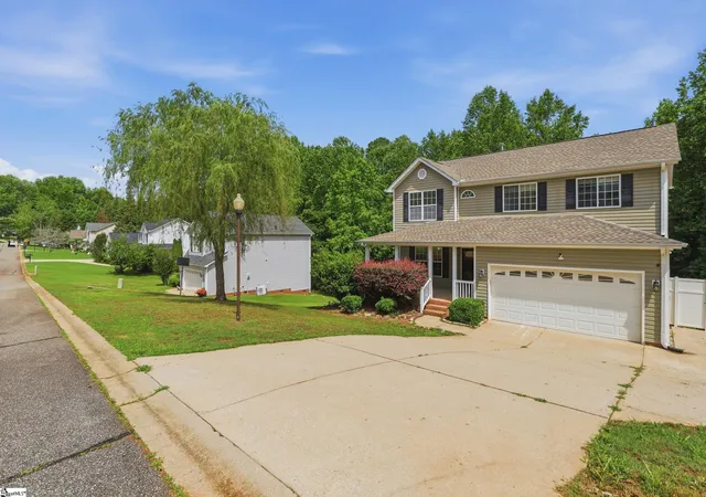 Homes for sale in Greer, SC | 719 Timberwood Rdg, Greer, SC 29651 | MLS# 1593598