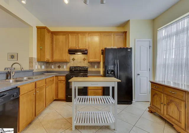 Photo 4 of Townhouse for sale at 307 Intrepid Ct, Greer, SC 29650 | MLS# 1599462 | Listing updated on 2026-08-21