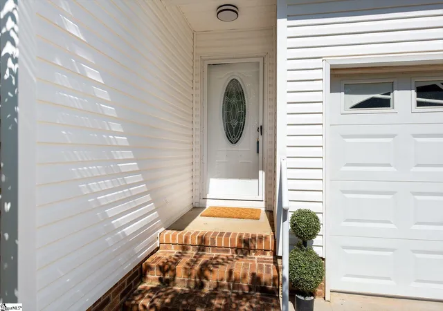 Photo 4 of Single family home for sale at 109 E St, Williamston, SC 29697 | MLS# 1601832 | Listing updated on 2026-09-13