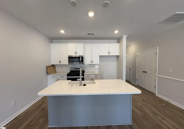 Photo 3 of Sale Pending at 204 Gauley St, Simpsonville, SC 29681 | MLS# 1591985 | Listing updated on 2026-10-22