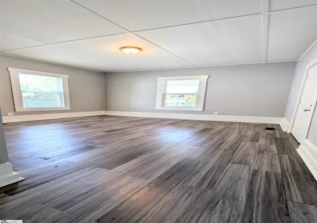 Photo 3 of House for sale at 156 Garrett St, Spartanburg, SC 29302 | MLS# 1597594 | Listing updated on 2026-10-01