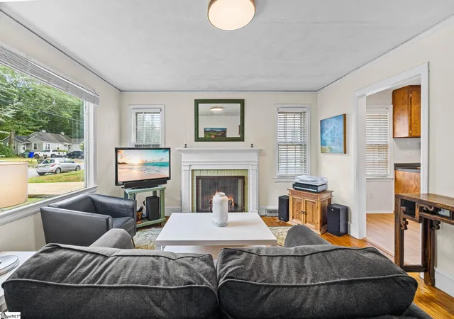 Photo 3 of Single family home for sale at 2 Druid St, Greenville, SC 29609 | MLS# 1597361 | Listing updated on 2026-07-10
