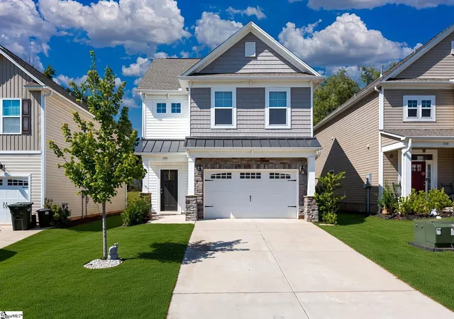 Photo 1 of Single family home for sale at 160 Highland Park Ct, Easley, SC 29642 | MLS# 1602157 | Listing updated on 2026-08-27