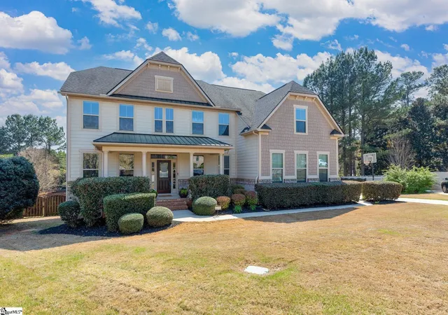 Photo 2 of Single family home for sale at 7 Beneventum Ct, Simpsonville, SC 29681 | MLS# 1593022 | Listing updated on 2026-08-20