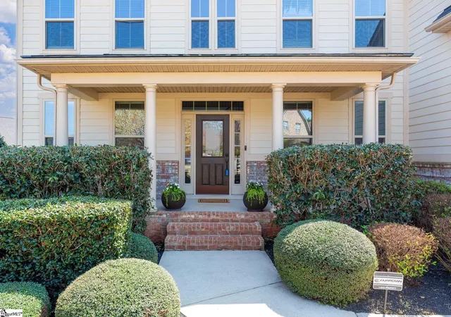 Photo 3 of Single family home for sale at 7 Beneventum Ct, Simpsonville, SC 29681 | MLS# 1593022 | Listing updated on 2026-08-20