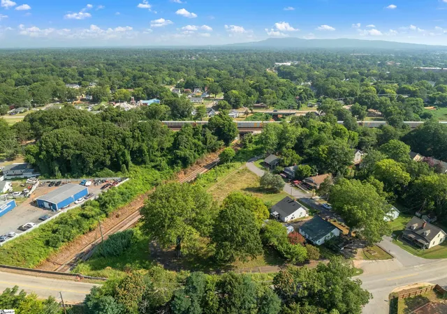 Photo 3 of House for sale at 1 Bryant St, Greenville, SC 29611 | MLS# 1565043 | Listing updated on 2026-07-29