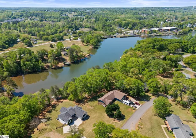 2nd image of 105 Lake Forest Dr, Greer, SC 29651 | MLS# 1588818