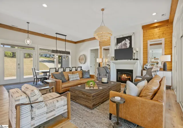 4th image of 105 Lake Forest Dr, Greer, SC 29651 | MLS# 1588818