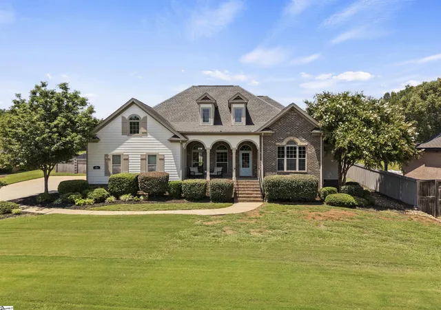 Photo 1 of Single family home for sale at 127 Carshalton Dr, Lyman, SC 29365 | MLS# 1599440 | Listing updated on 2026-07-31