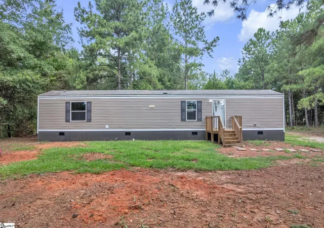 Manufactured home for sale at 2344 S Hwy 221 Hwy, Laurens, SC 29360 | MLS# 1600969
